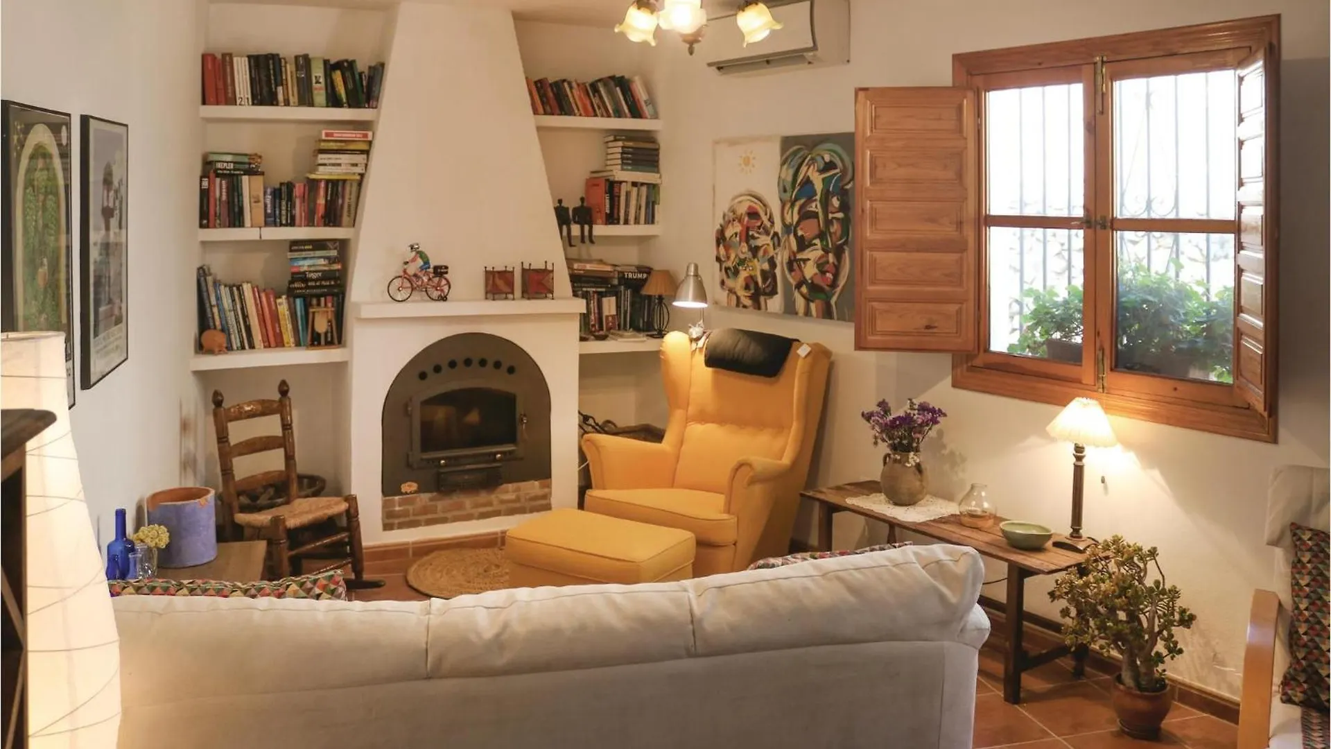 Nice Home In Canillas De Albaida With Wifi